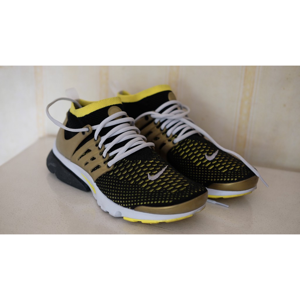 black and gold prestos