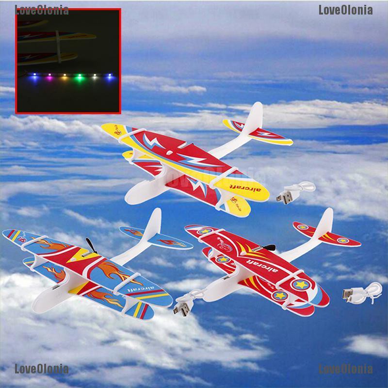 hand throwing flight