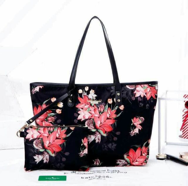 discounted kate spade totes