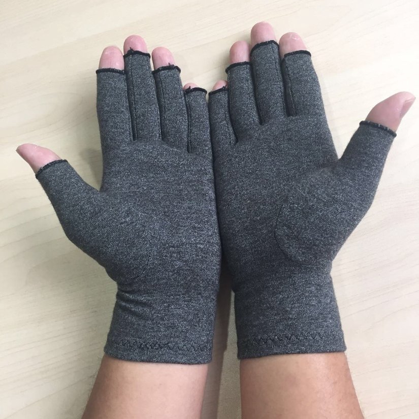 half hand gloves fashion