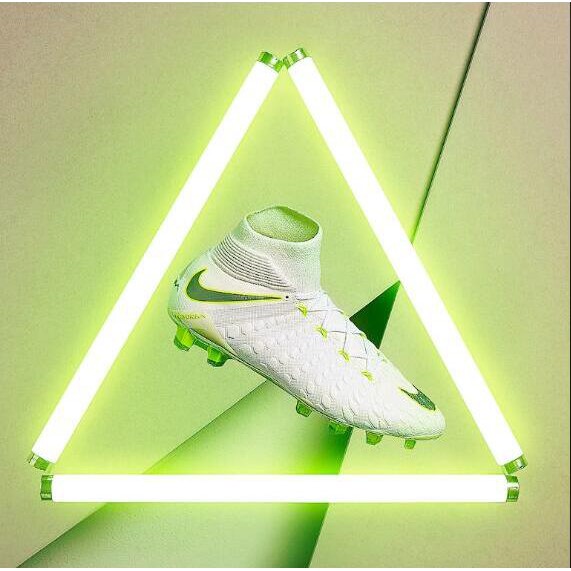 Nike Hypervenom Phantom 3 Academy Dynamic Firm Ground