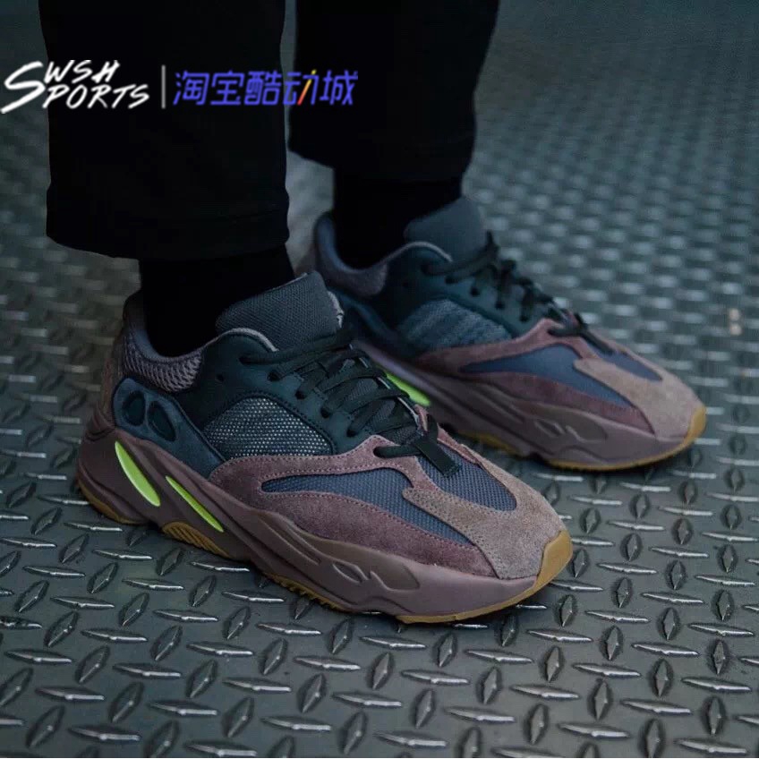 yeezy 700 37