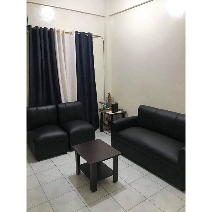 SALA SET BLACK LEATHER WITH CENTER TABLE(FREE DELIVERY AROUND METRO