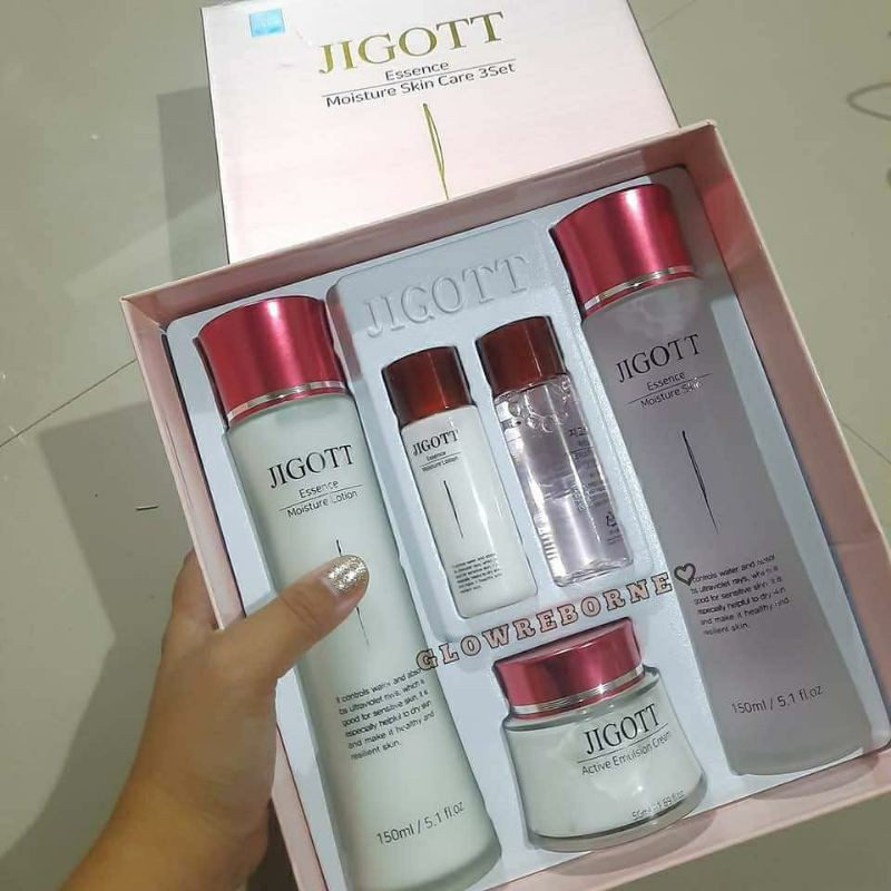 jigott essence moisture skin