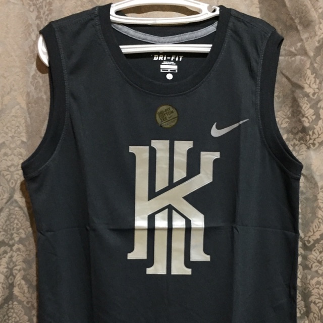 nike muscle shirt