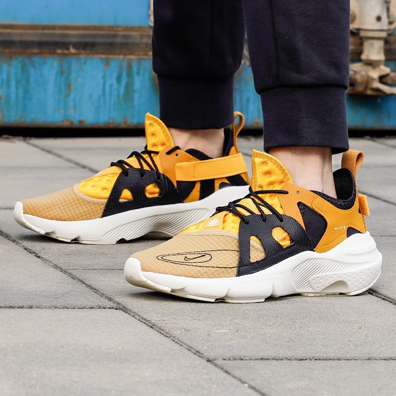 nike huarache type yellow