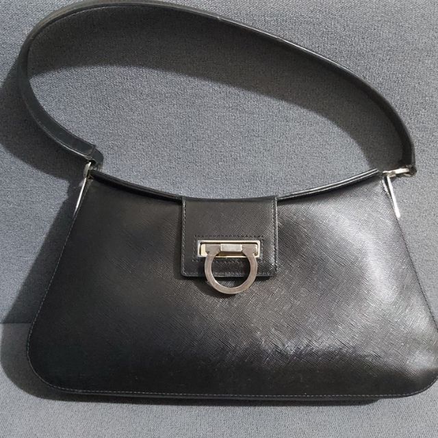 salvatore ferragamo bags philippines