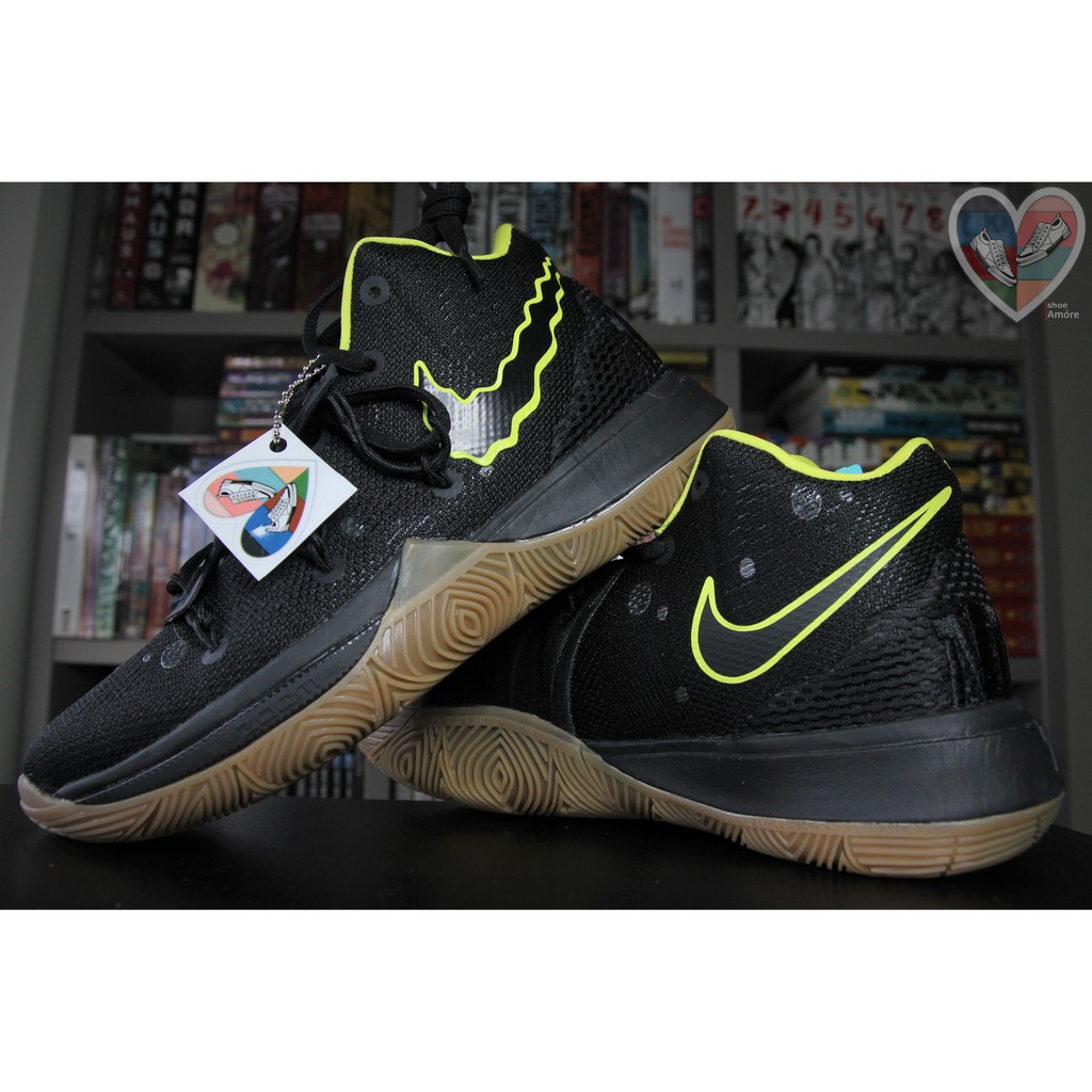 kyrie 5 black spongebob
