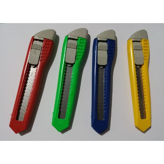 cutter knife blade box cutter basic cheap plastic box cutter sold per