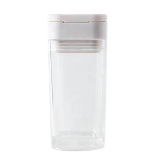 clear plastic spice bottles