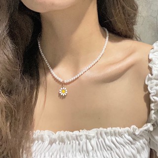 Pearl necklace with daisy pendant | Shopee Philippines