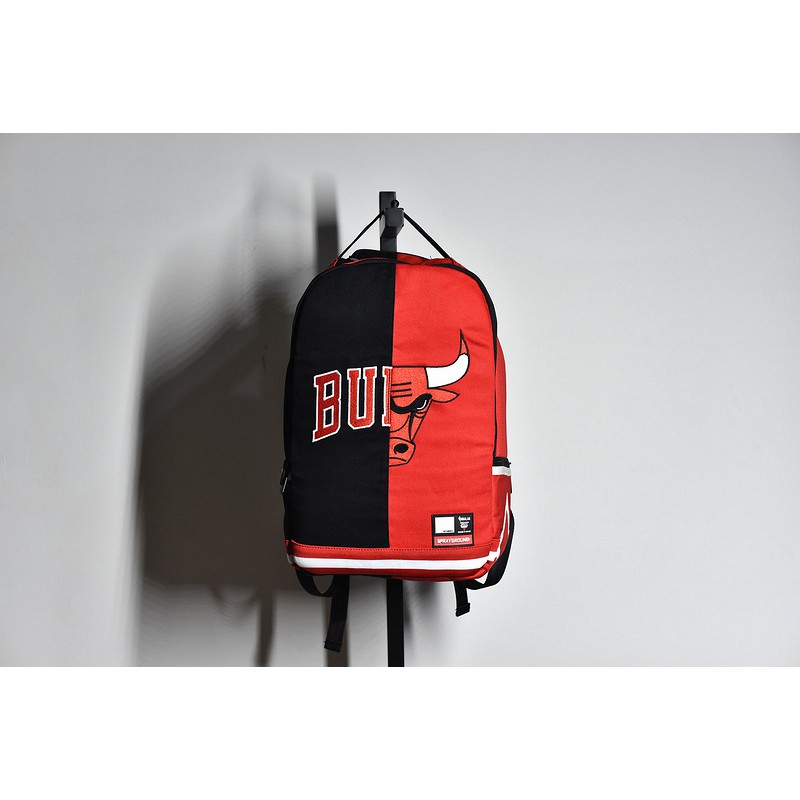 chicago bulls sprayground backpack