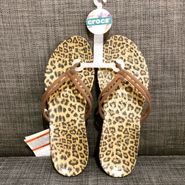 crocs flip flops leopard print