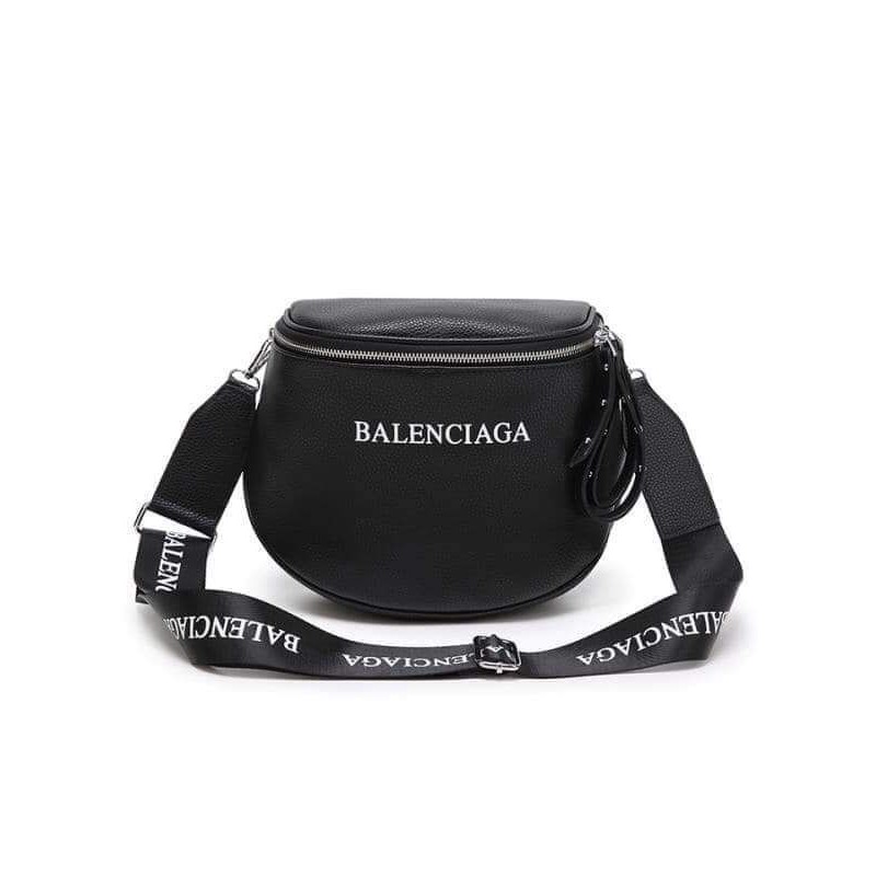Elegance træfning margen Balenciaga Bum Bag/Sling Bag | Shopee Philippines