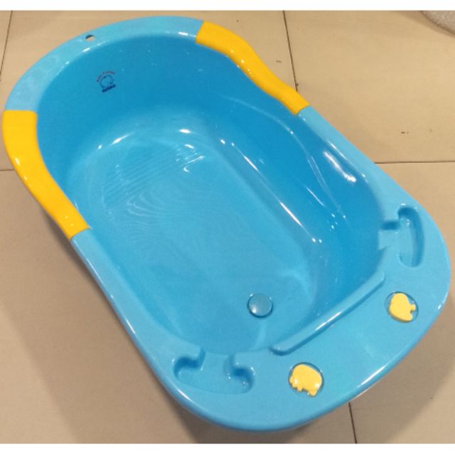 baby bath tub with drain