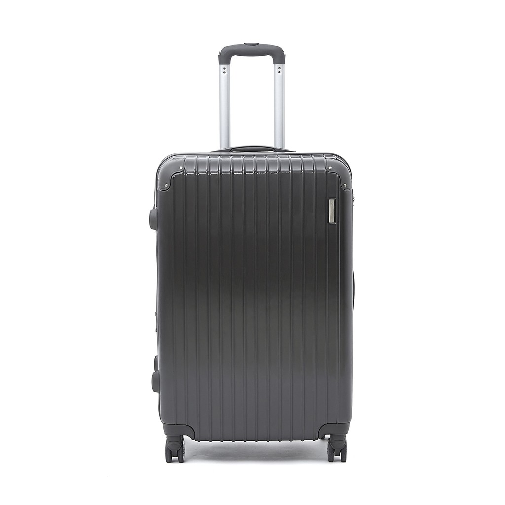 28 inch luggage linear dimensions