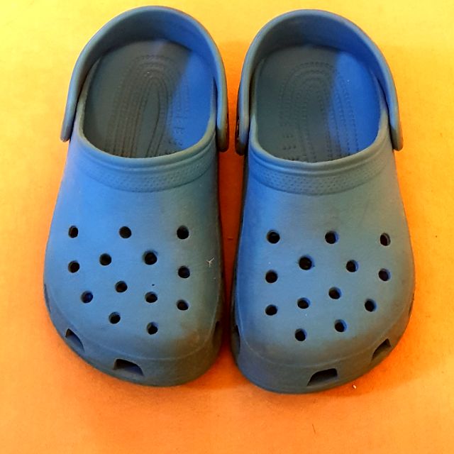 crocs royal blue