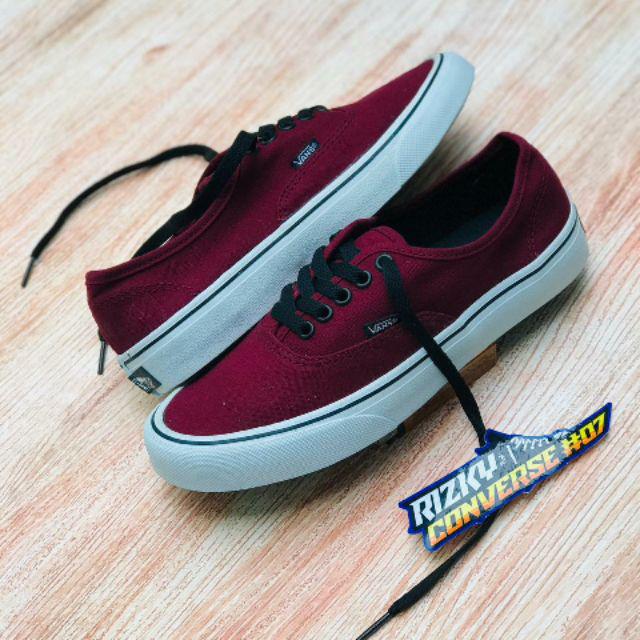 van shoes red