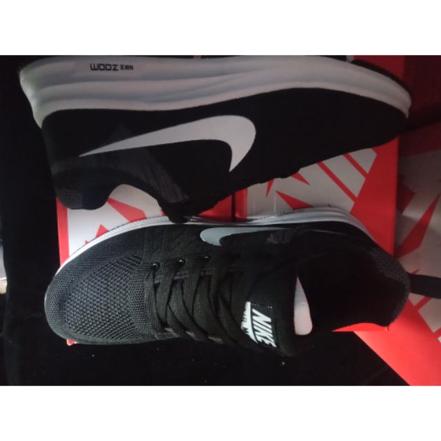 nike sports shoes price