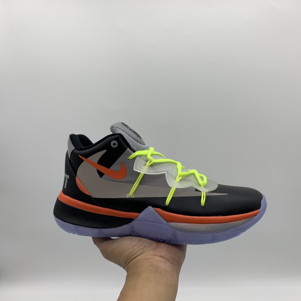 kyrie 5 playoffs