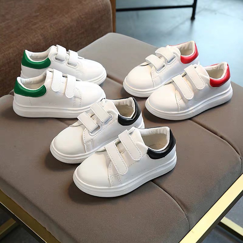 white gym shoes kids