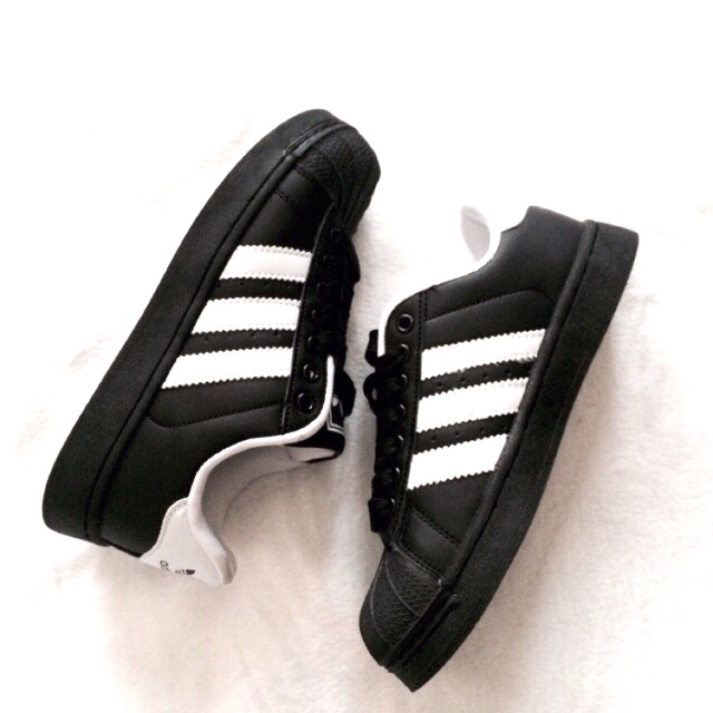 adidas superstar black womens