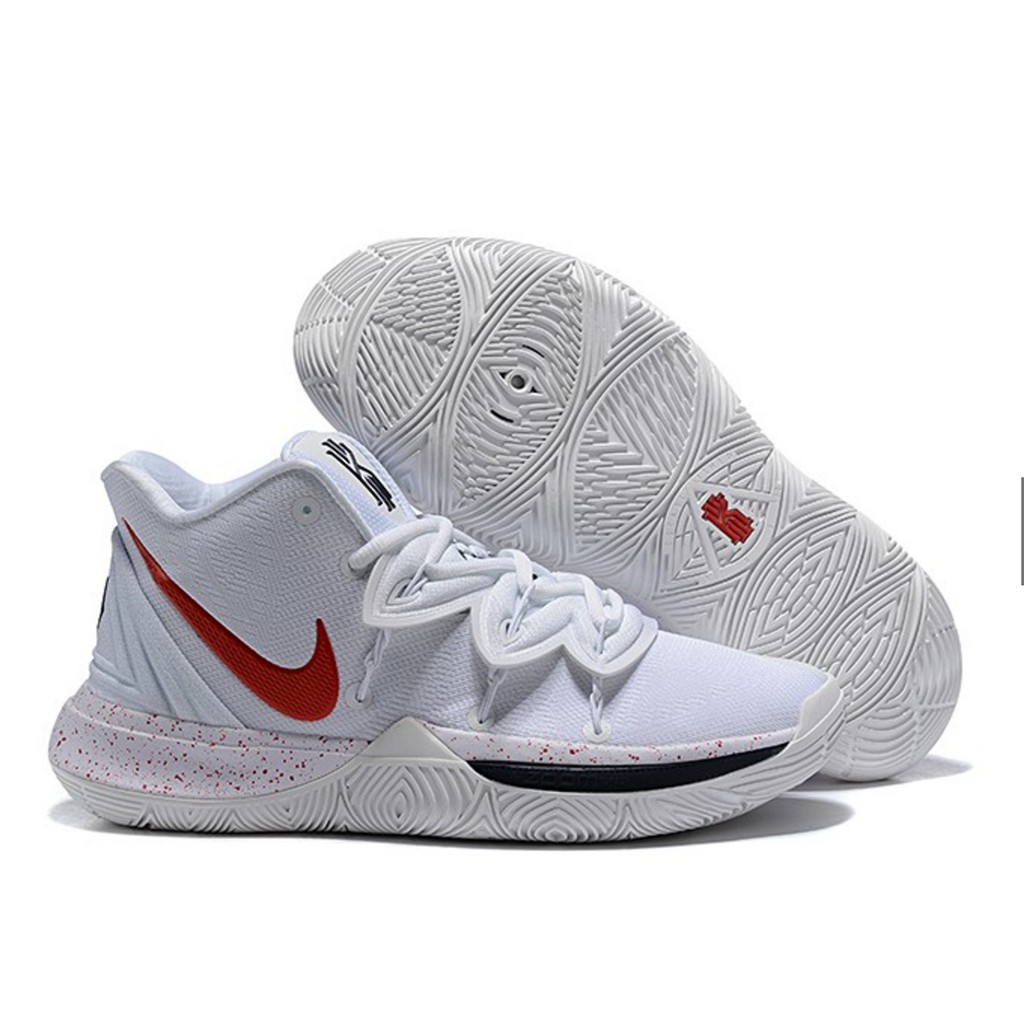 kyrie sneakers mens