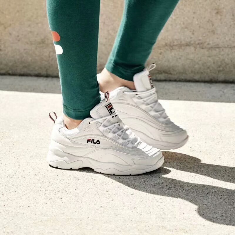 fila white shoes womens outfit