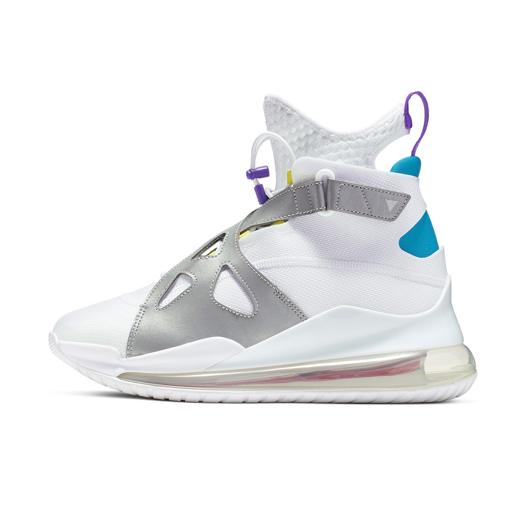 jordan air latitude 720 price