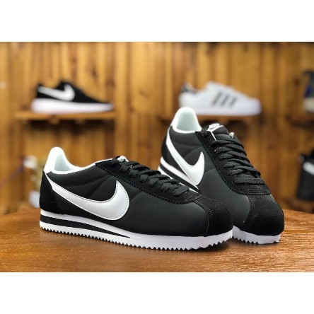 nike running classic