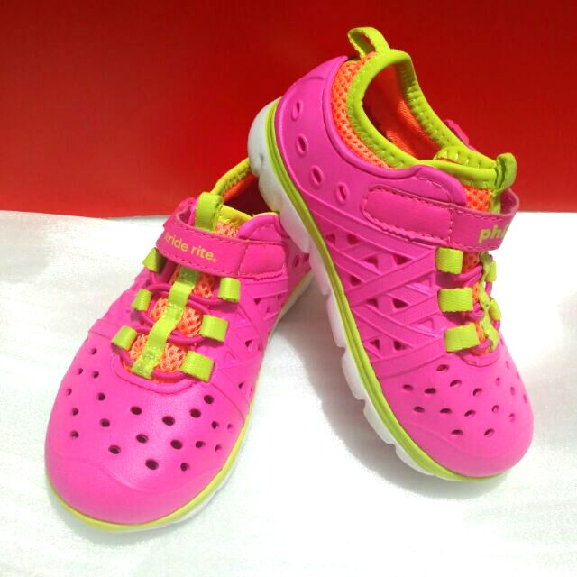 stride rite phibian girl