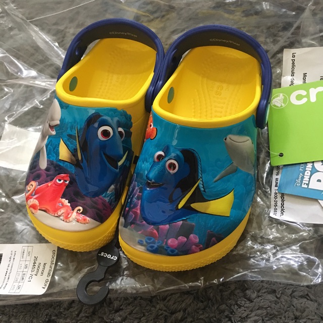 crocs dory