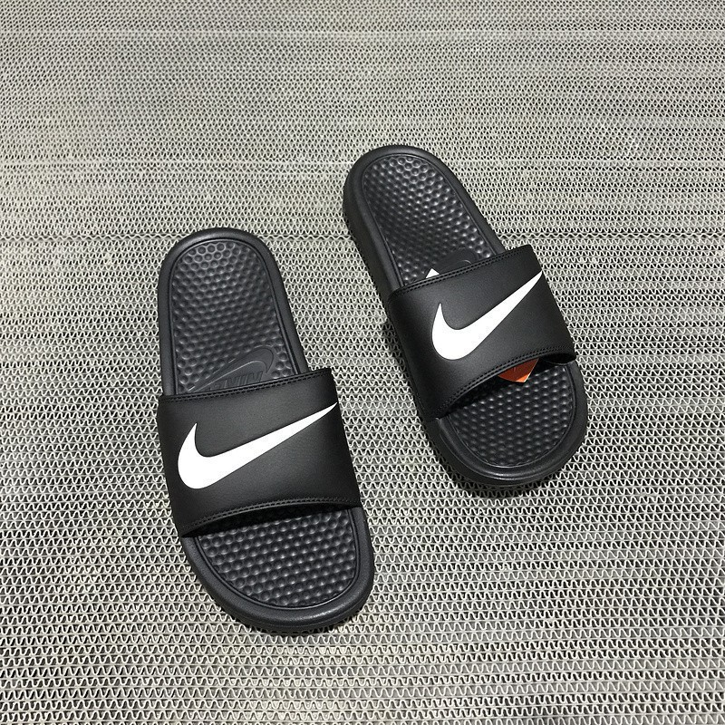 nike benassi swoosh original