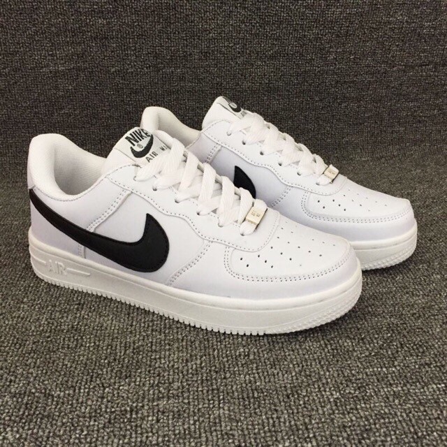 white sneakers nike mens