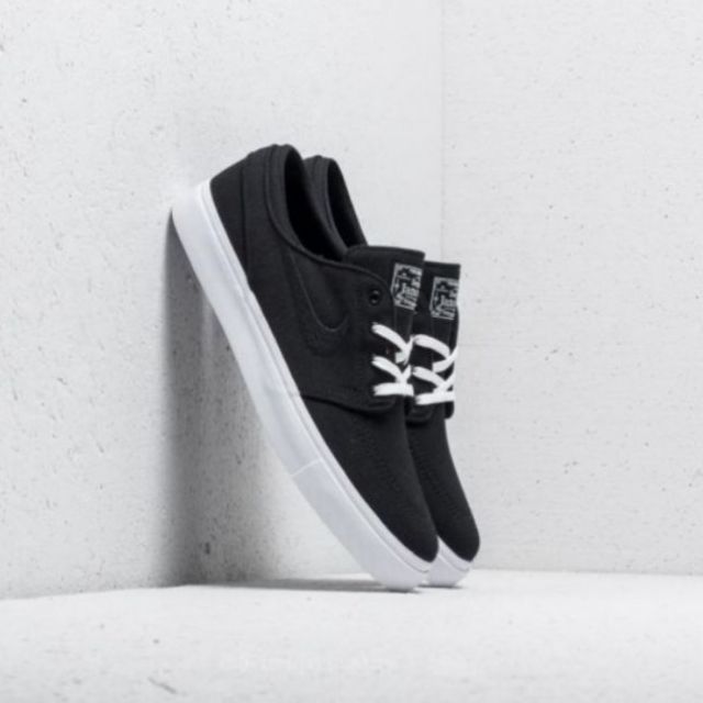 nike sb cnvs