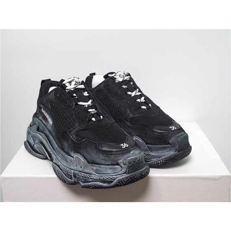 balenciaga triple s full black