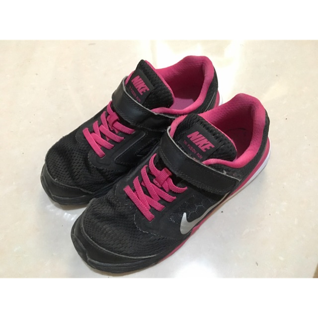 girls pink sneakers