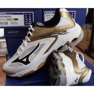 mizuno wave lightning z3