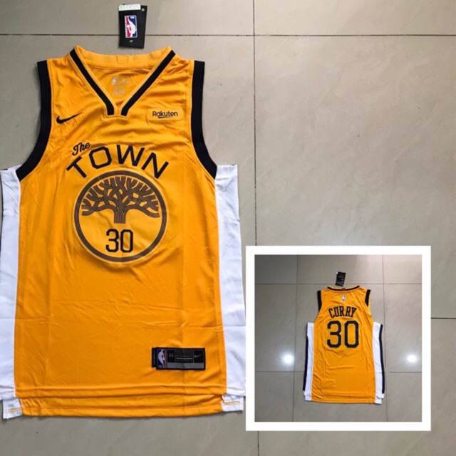 curry yellow jersey