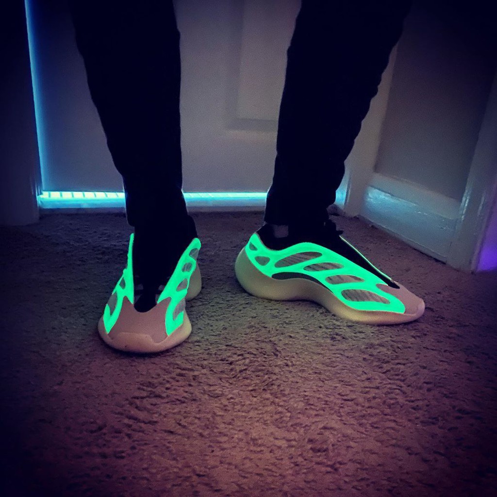 yeezy 700 at night