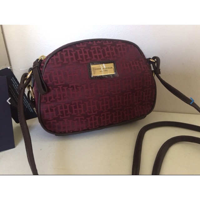 tommy hilfiger sling bag red