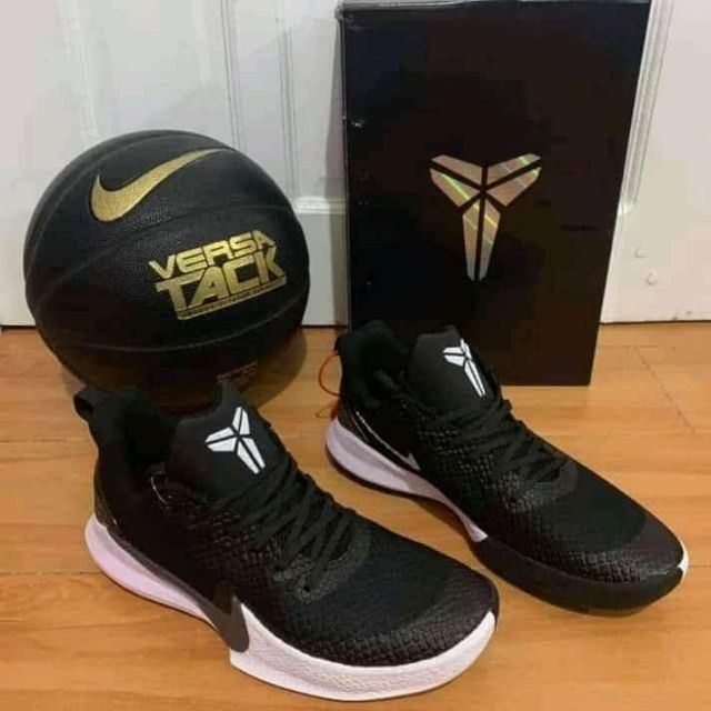 shoes black mamba