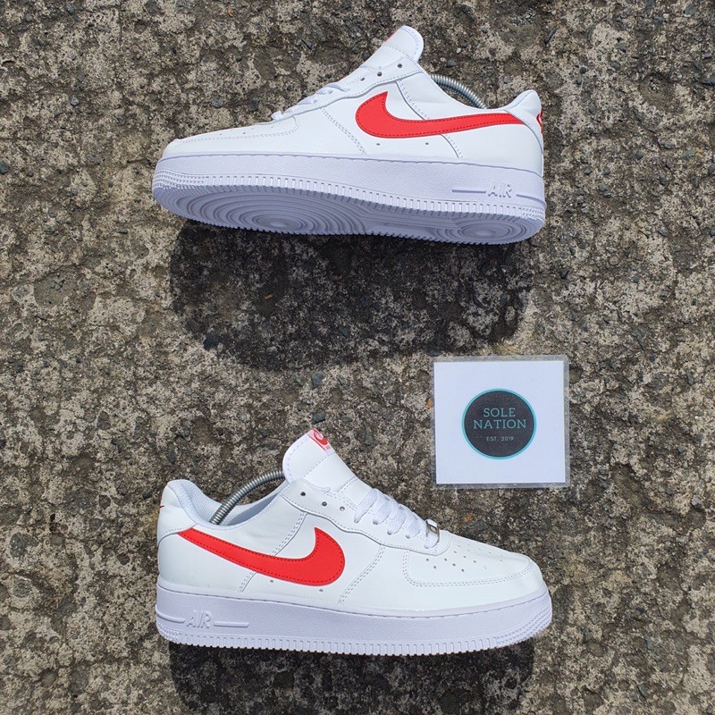 af1 with red swoosh