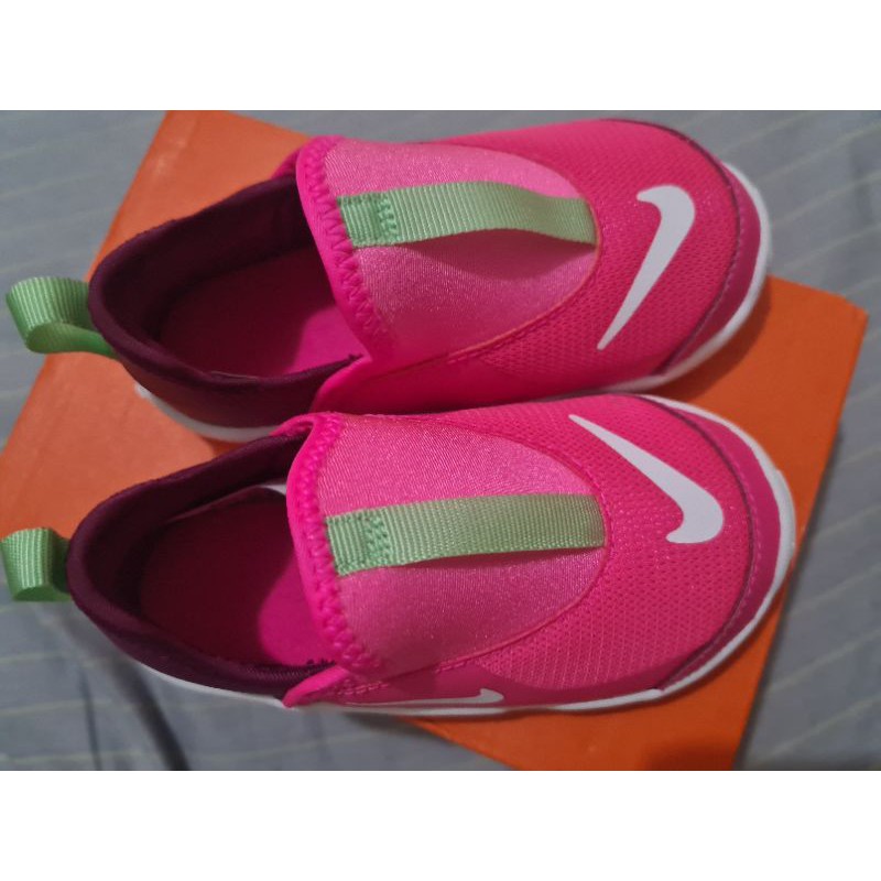 nike slipper baby