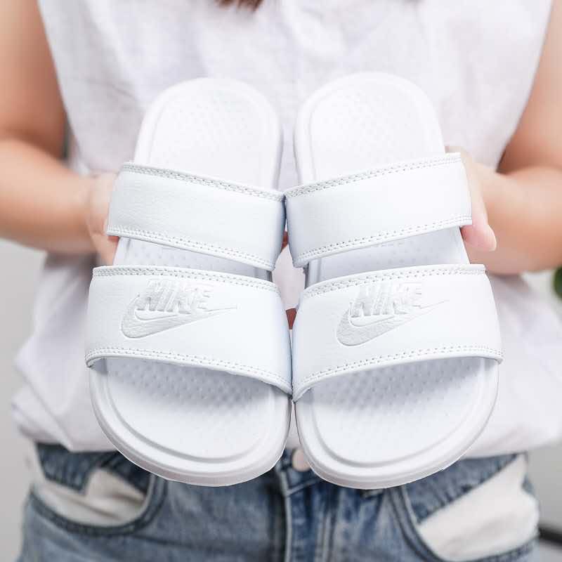 nike white slippers