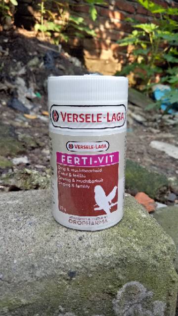 Versele-Laga Vitamin 25g for Lovebirds/Atlantic Canary/Starling Bird