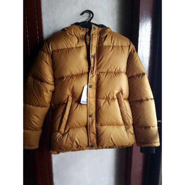 zara hooded puffer