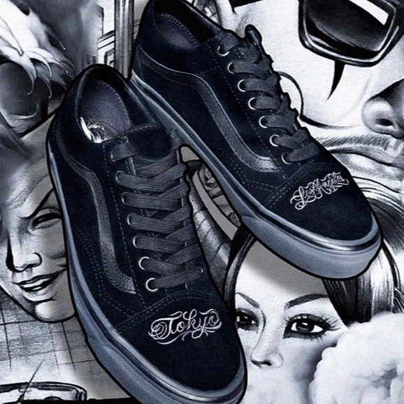 all black lace up vans