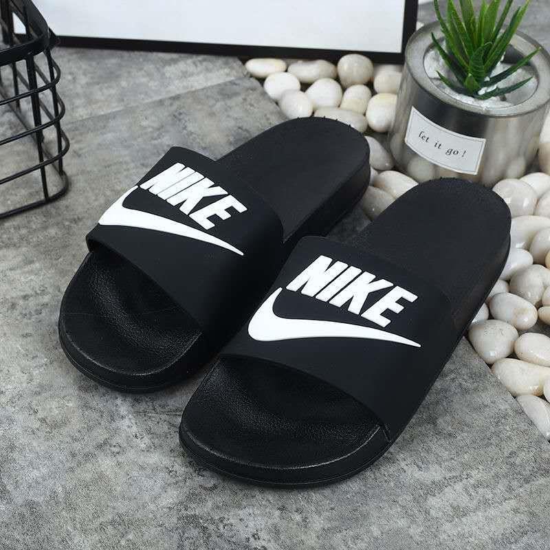 nike waterproof slippers