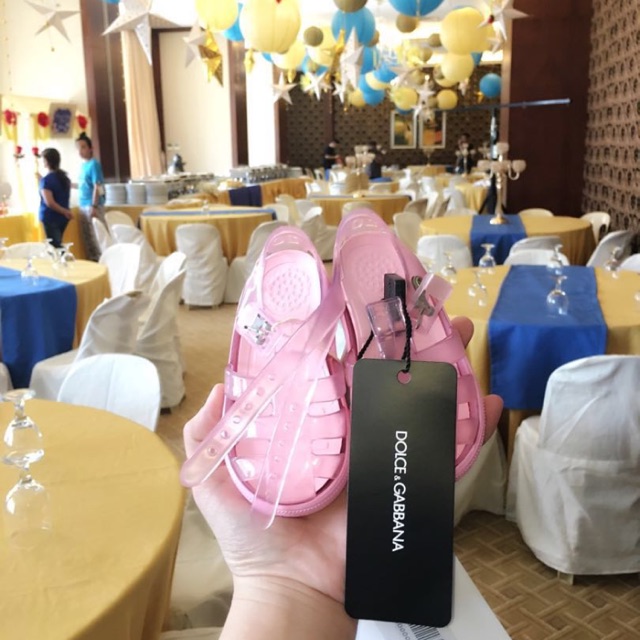 d&g jelly shoes for babies